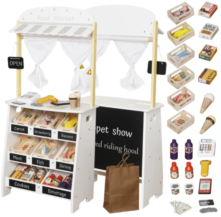 דוכן שוק מעץ עם מגוון אביזרי משחק